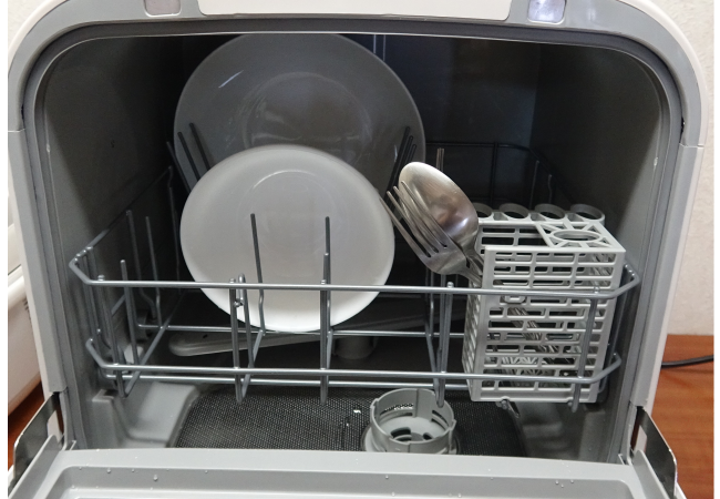 SDW-J5LW エスケイジャパン　食器洗浄機　お皿